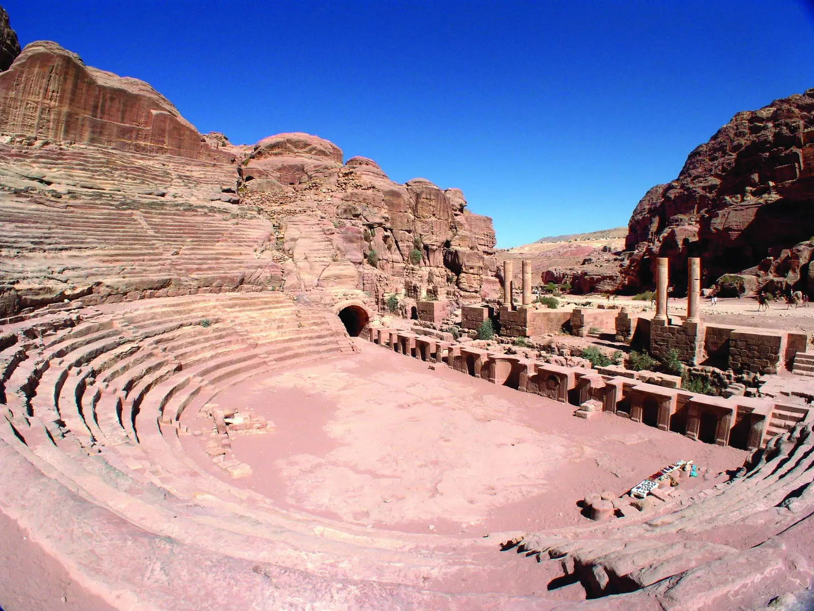 jordan tours petra amphitheatre08 20170420 1464904413