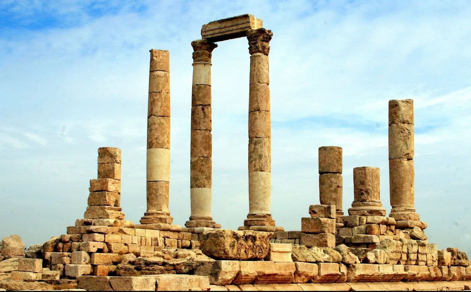 Temple of Hercules Amman - Jordan Perfect Tours